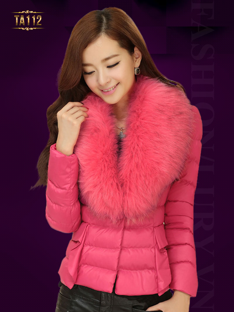 Chiếc áo phao việt nữ trở nên nhẹ nhàng và duyên dáng hơn trong gam màu hồng nữ tính và bay bổng