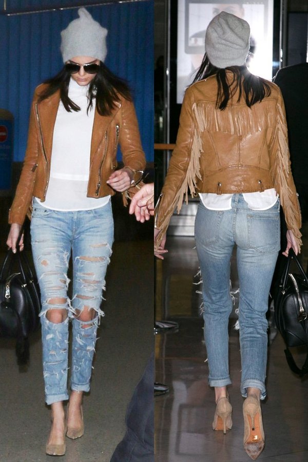 Áo khoác da nữ sành điệu màu nâu tua rua mang hơi hướng bohemian tưởng chừng khó phối nhưng được Kendall Jenner lên đồ hoàn hảo với chiếc quần jeans rách cân xứng, tạo nên một set đồ “hầm hố” và phóng khoáng