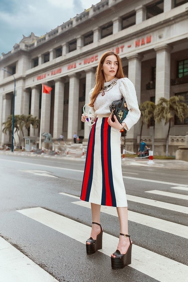  Hồ Ngọc Hà là cái tên được báo chí nước ngoài tung hô khi cô xuất hiện trên Instagram của nhãn hiệu Gucci